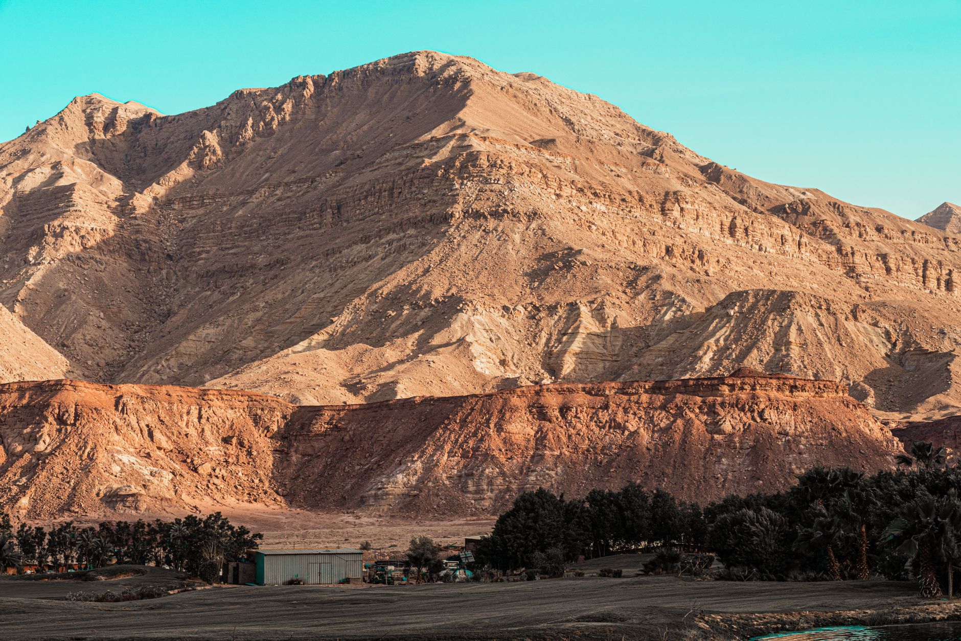 beautiful brown mountain under blue sky